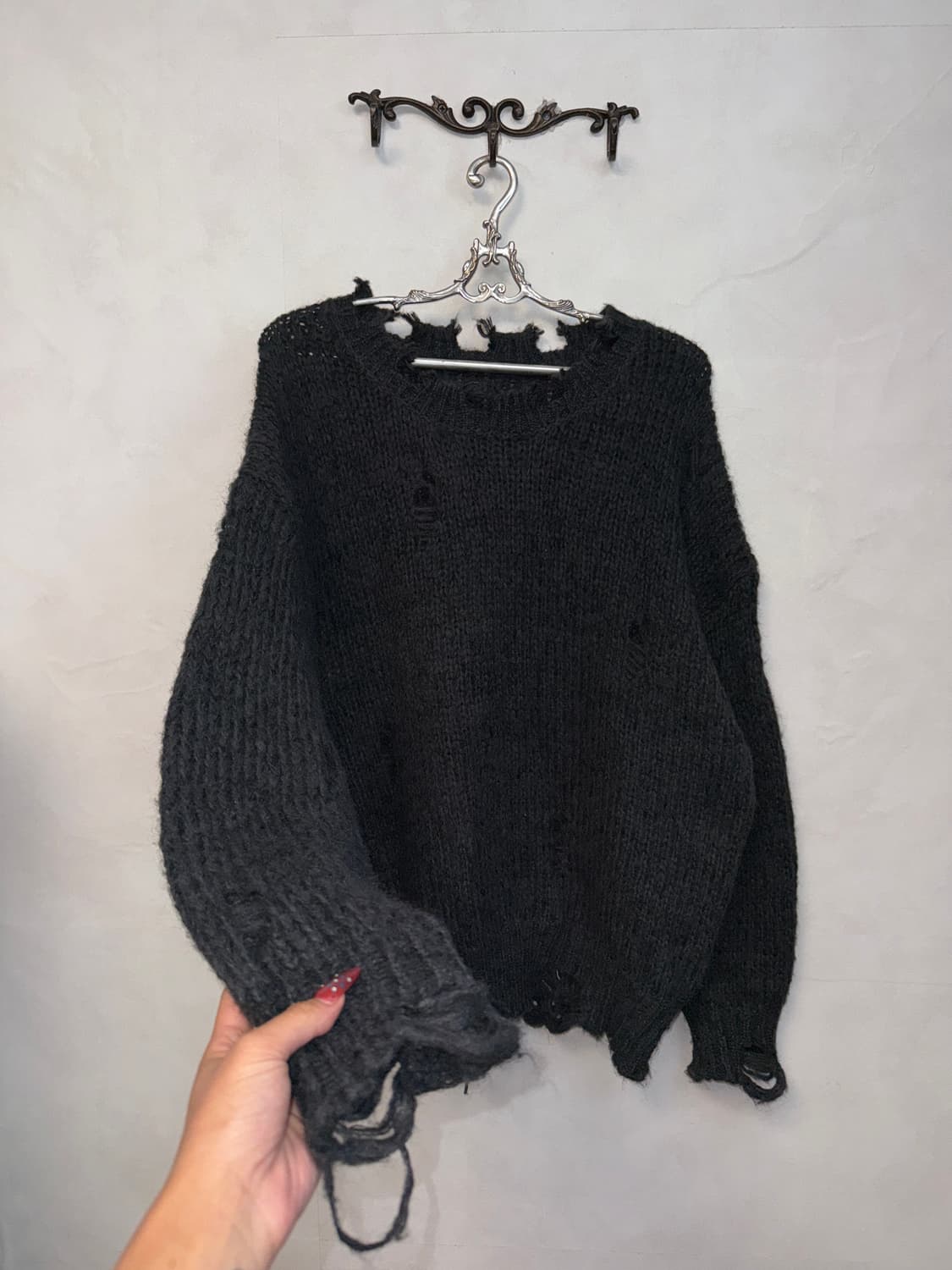 Charcoal grunge damaged over loose knit 상품이미지4
