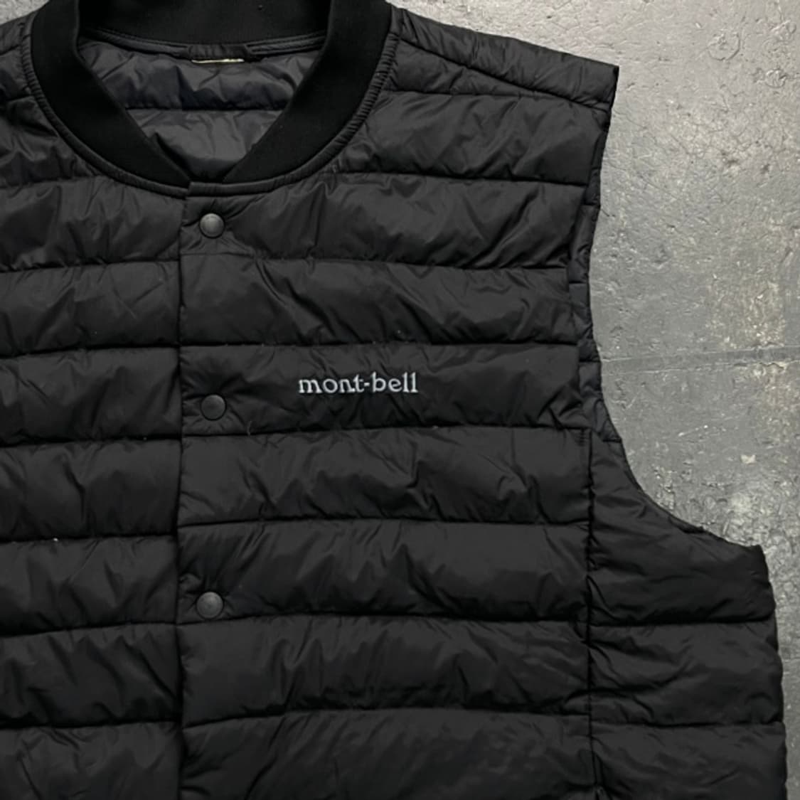 105 몽벨 패딩조끼 상품이미지2