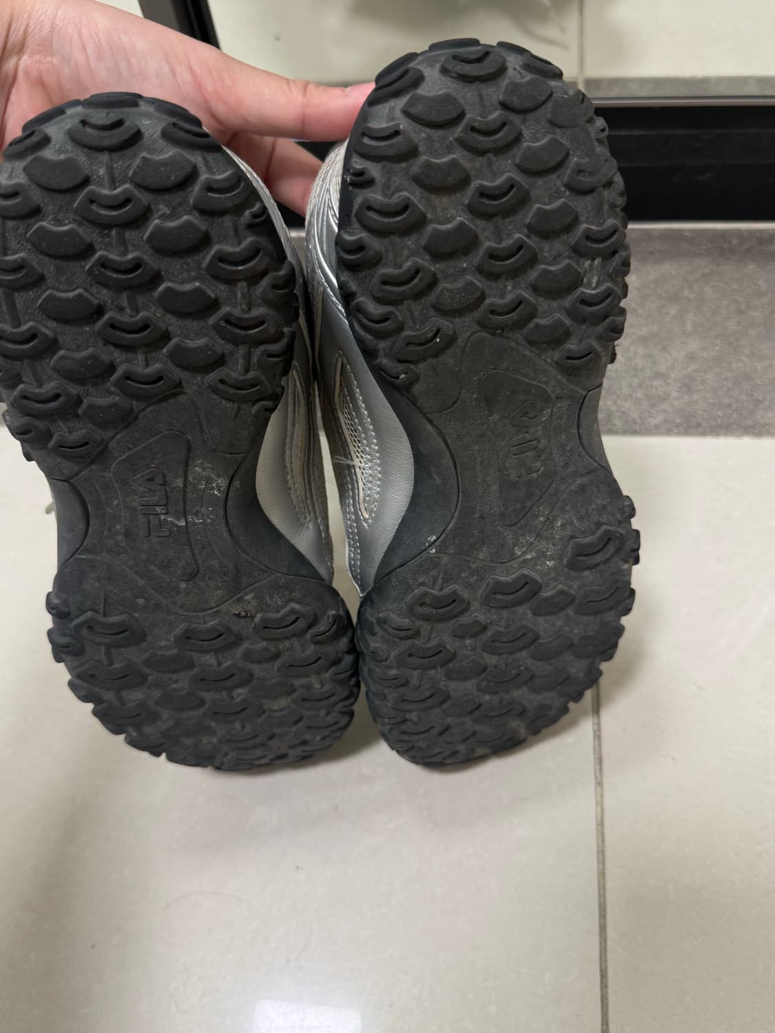 휠라 에샤페 실버문 250 상품이미지4