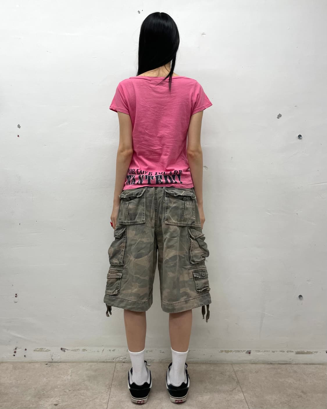 Black lettering Glossy pink T-shirt  상품이미지7