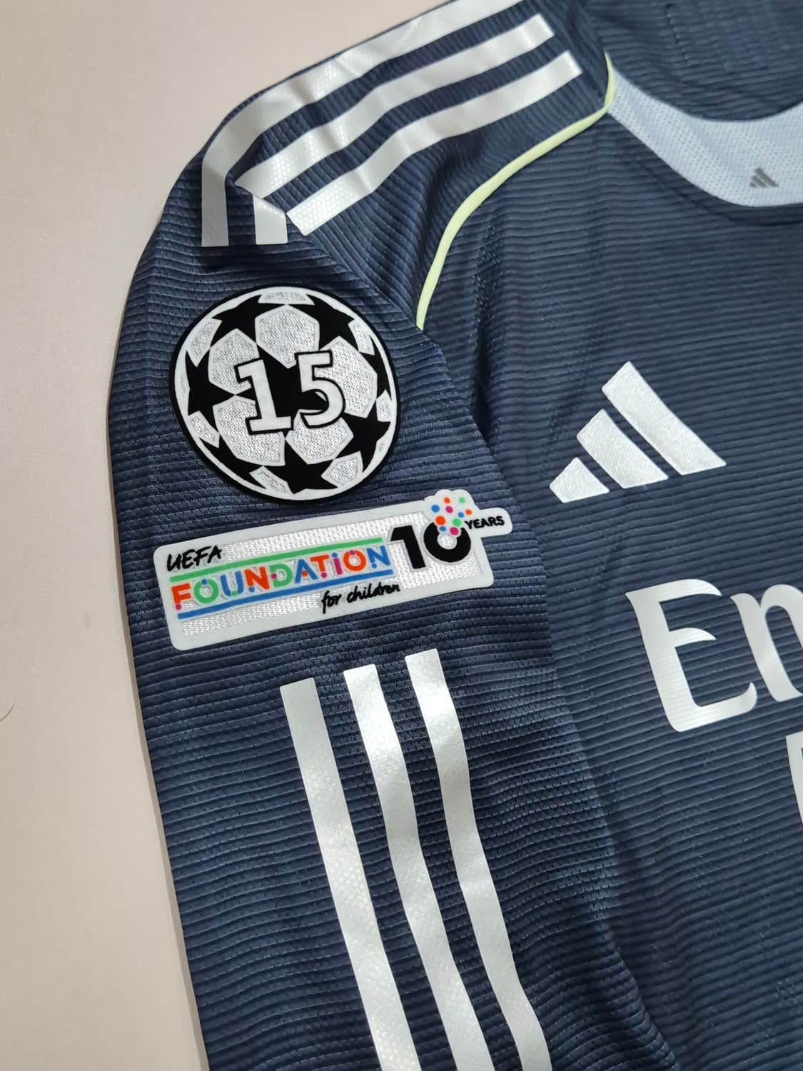 25-26 레알마드리드 어웨이킷 음바페 긴팔 유니폼 XL 상품이미지4