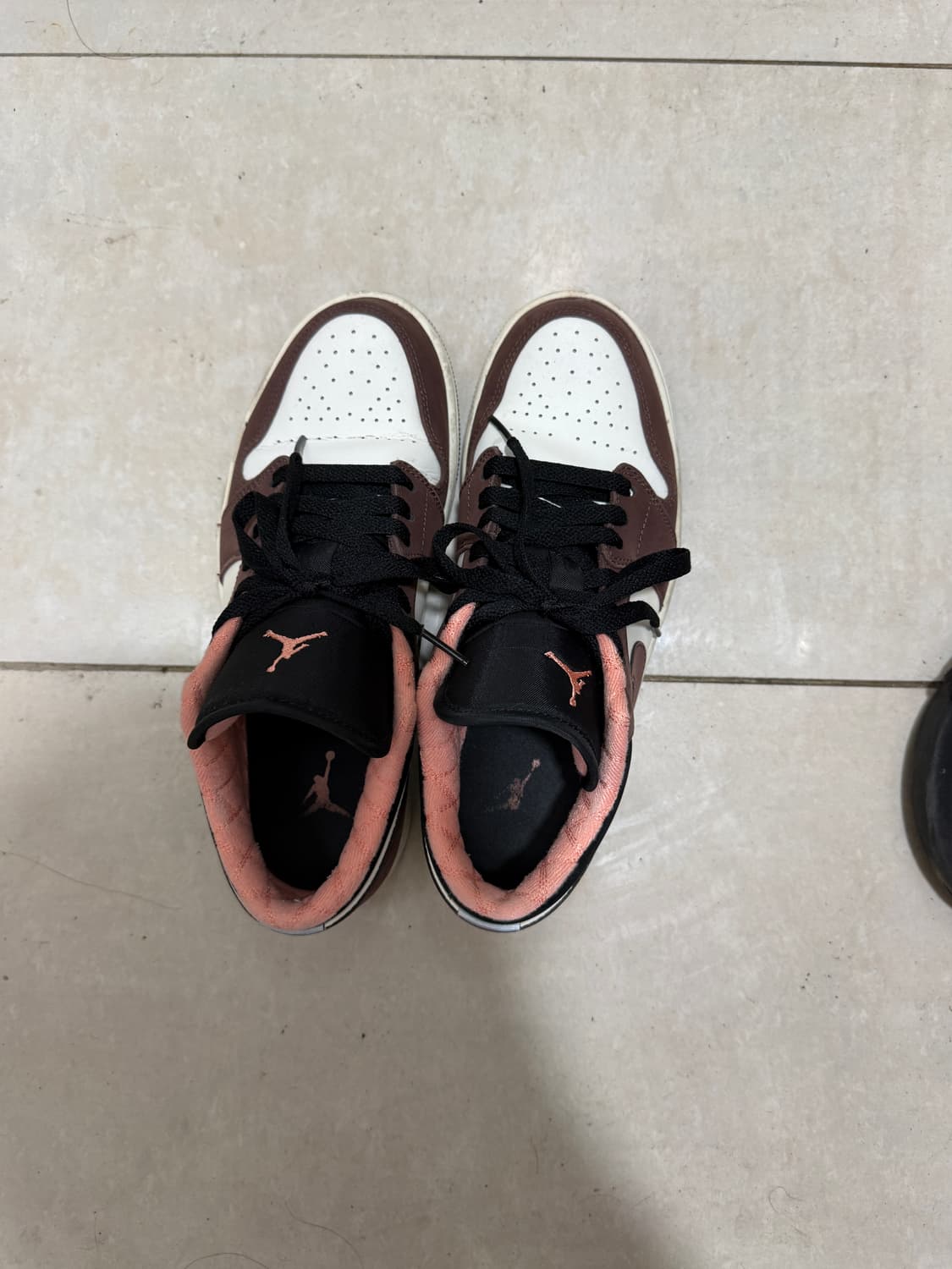 판매) 조던1 로우 SE 초콜릿 블리스 상품이미지1