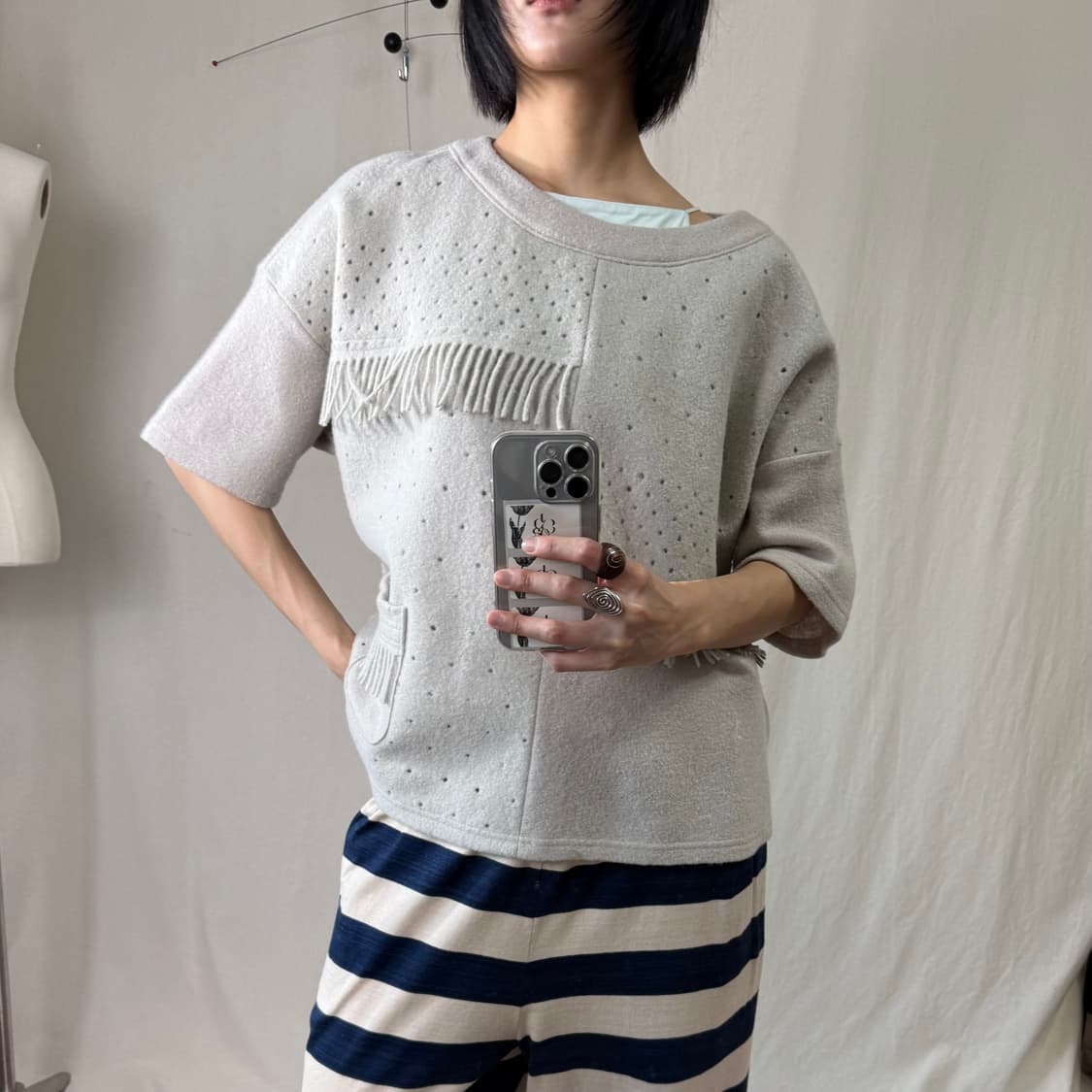 SOEN 니트 펀칭 프린지 티 상품이미지2