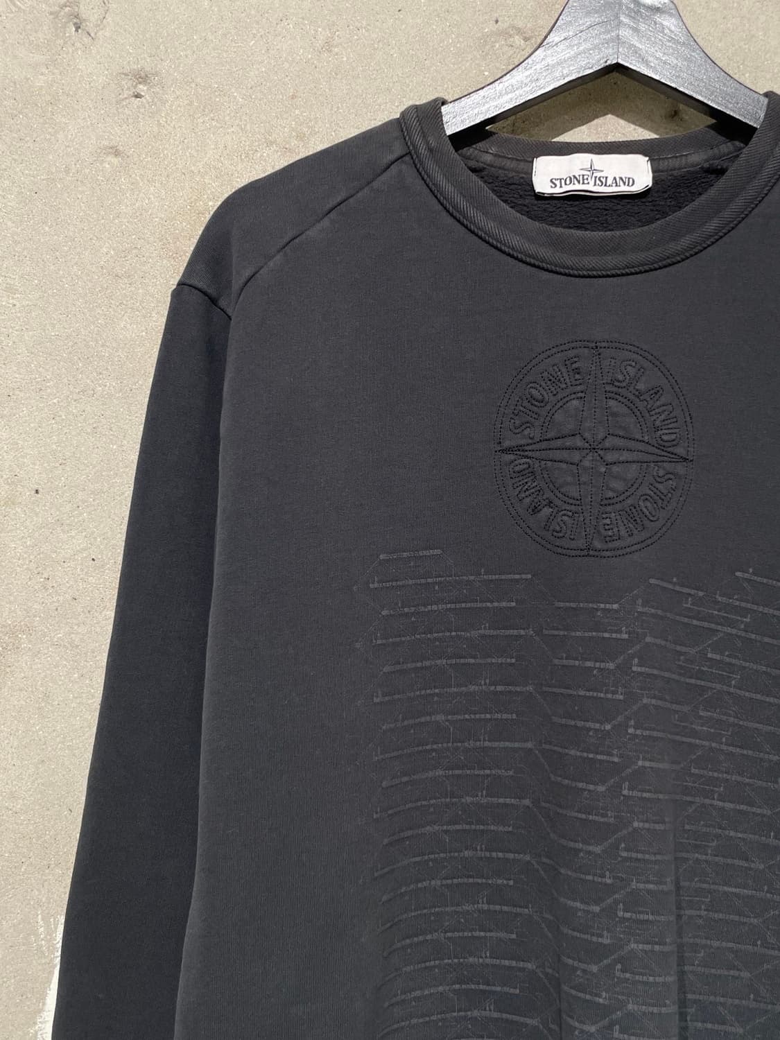 스톤 아일랜드 블랙 컴퍼스 로고 스웻 셔츠 상품이미지2