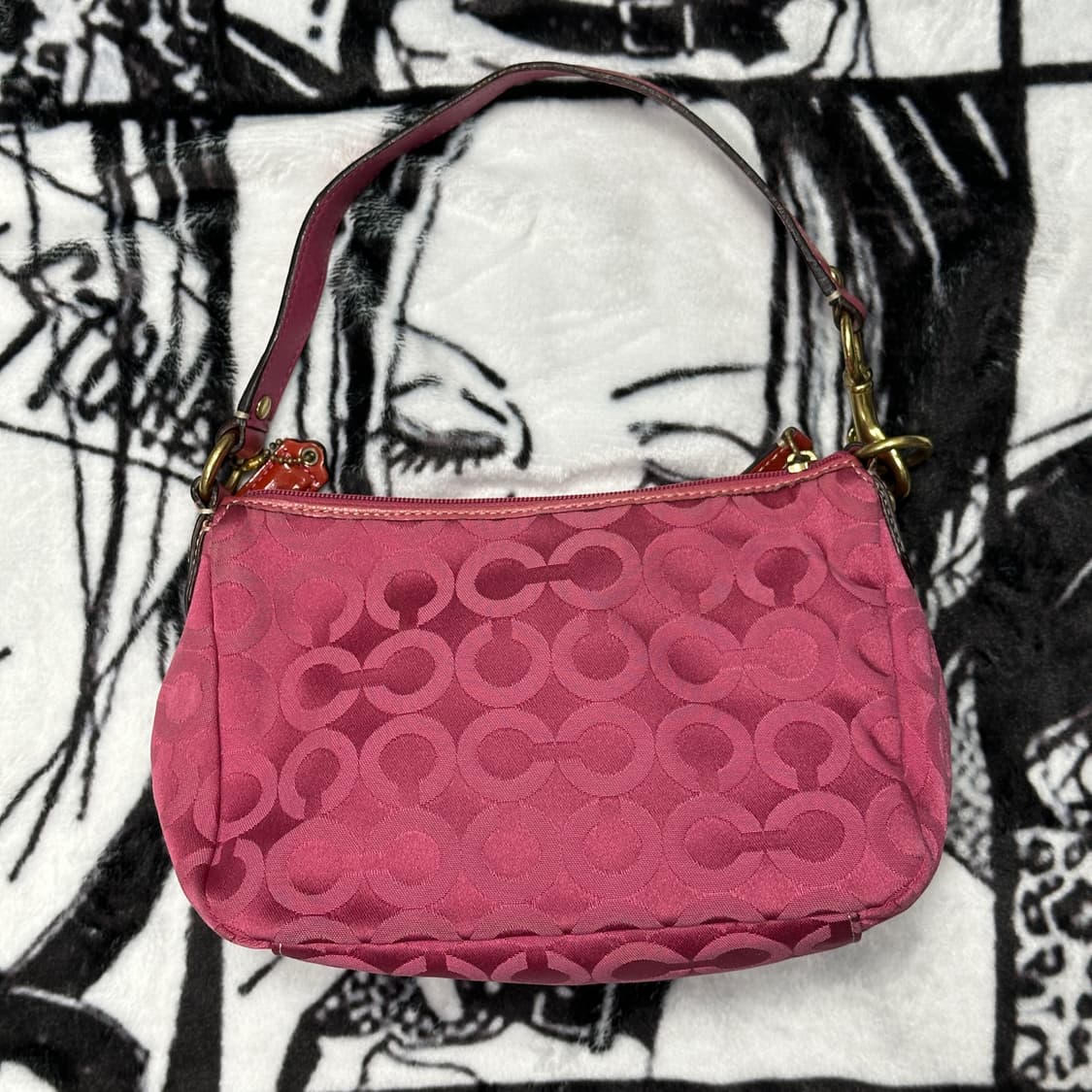 코치 y2k 핑크 미니백 상품이미지3