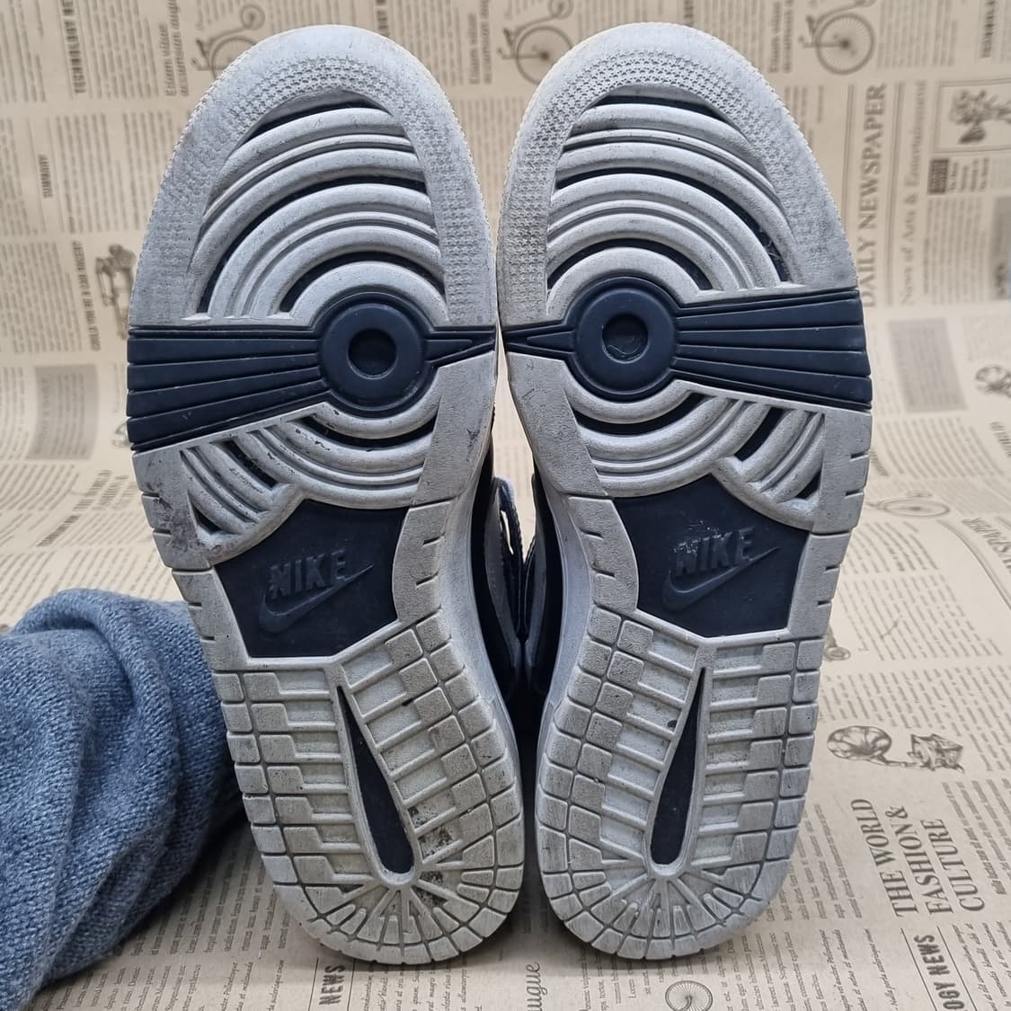 나이키 덩크 하이 미드 스니커즈 270 상품이미지3