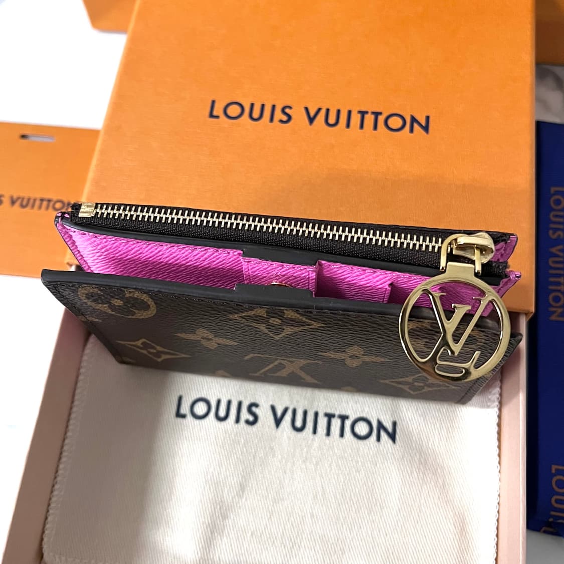 [S급/정품] 루이비통 리사 월릿 반지갑 상품이미지4