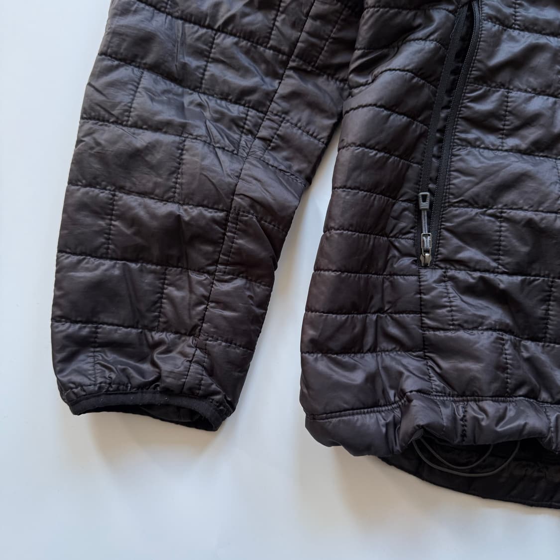 파타고니아 나노퍼프 후디 블랙  상품이미지7