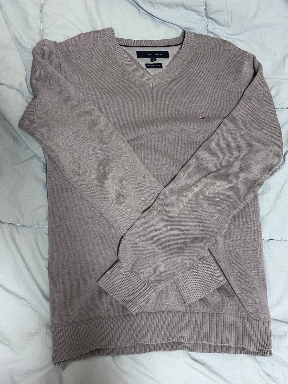 타미힐피거 그레이 브이넥 니트 상품이미지1