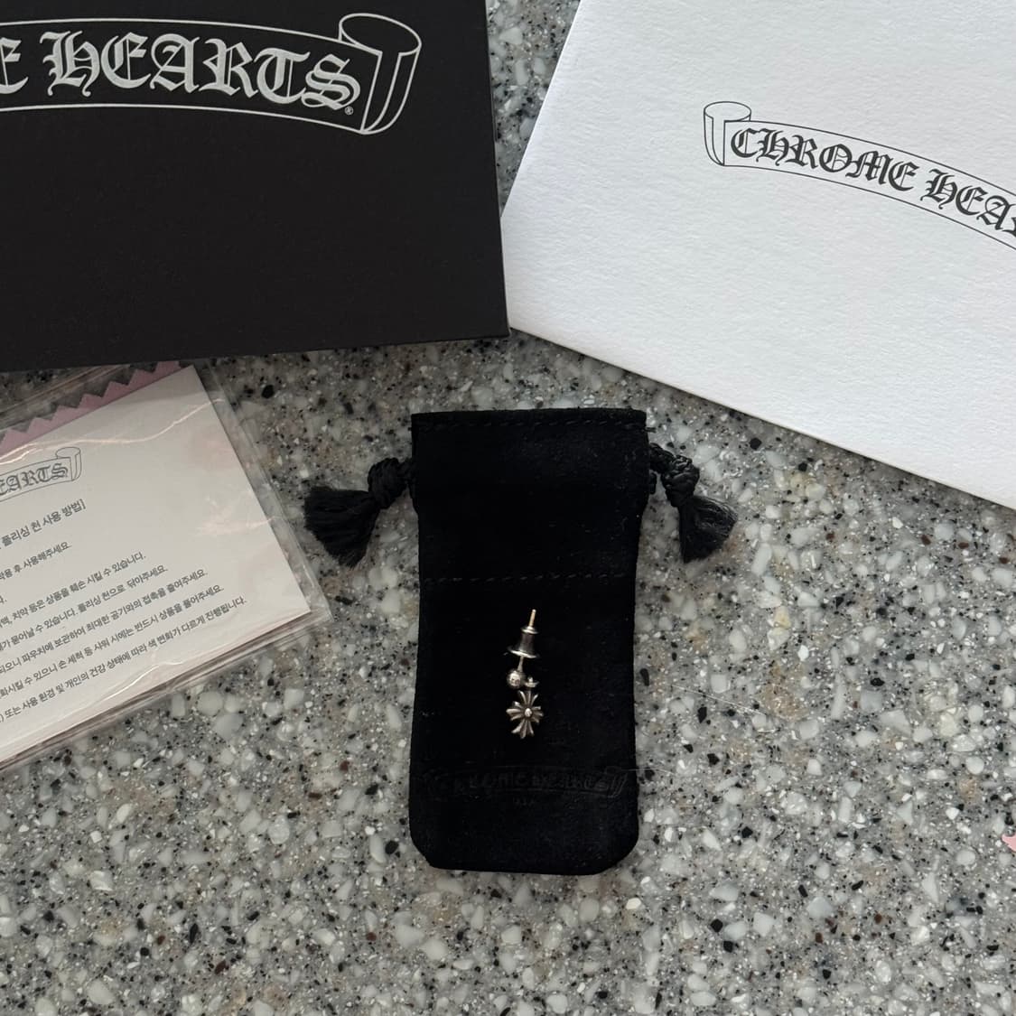 크롬하츠 CH 타이니 드롭 이어링 상품이미지2