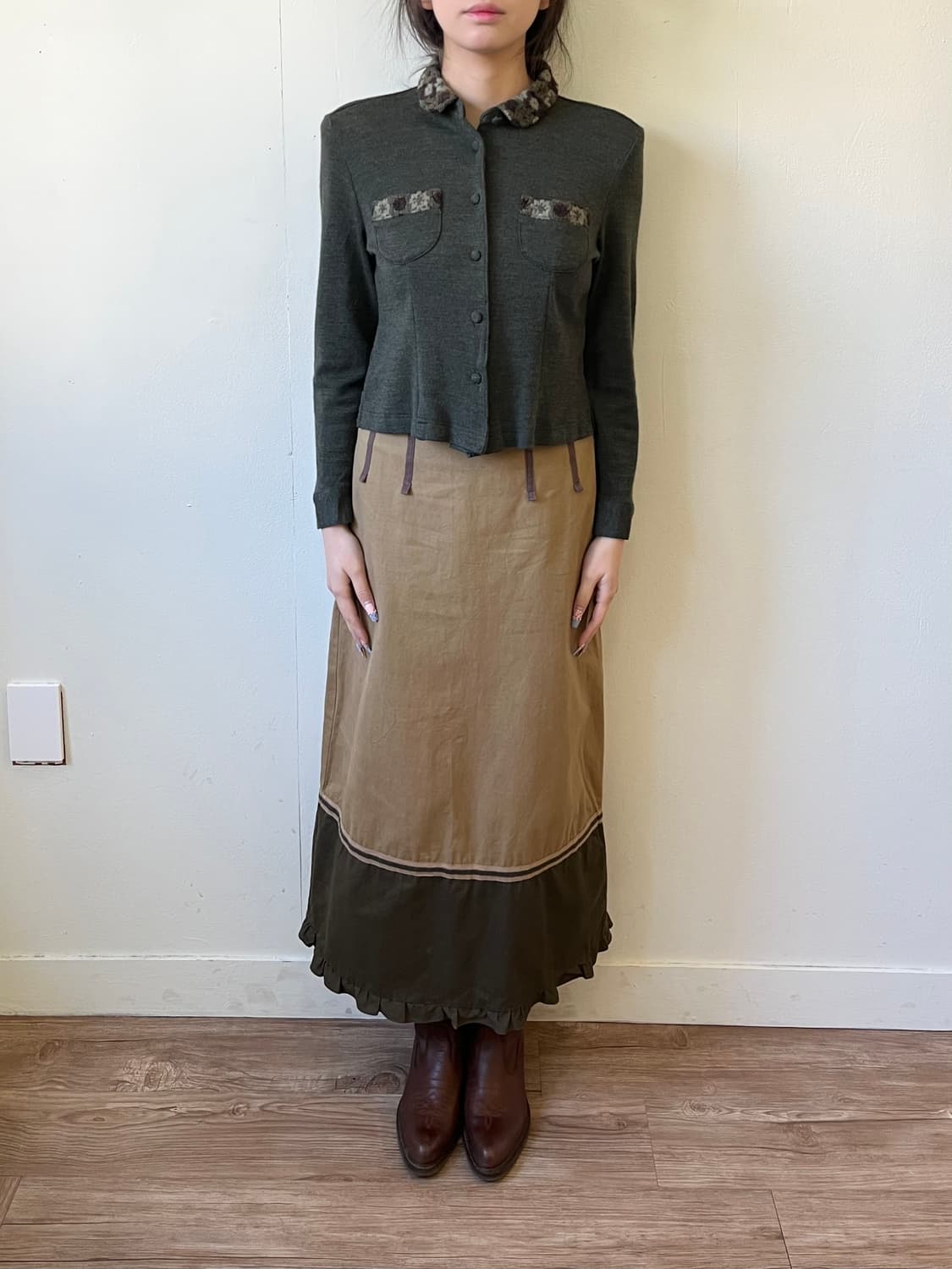 BAT‘TCIRY 플라워 카라 숏 가디건 상품이미지7