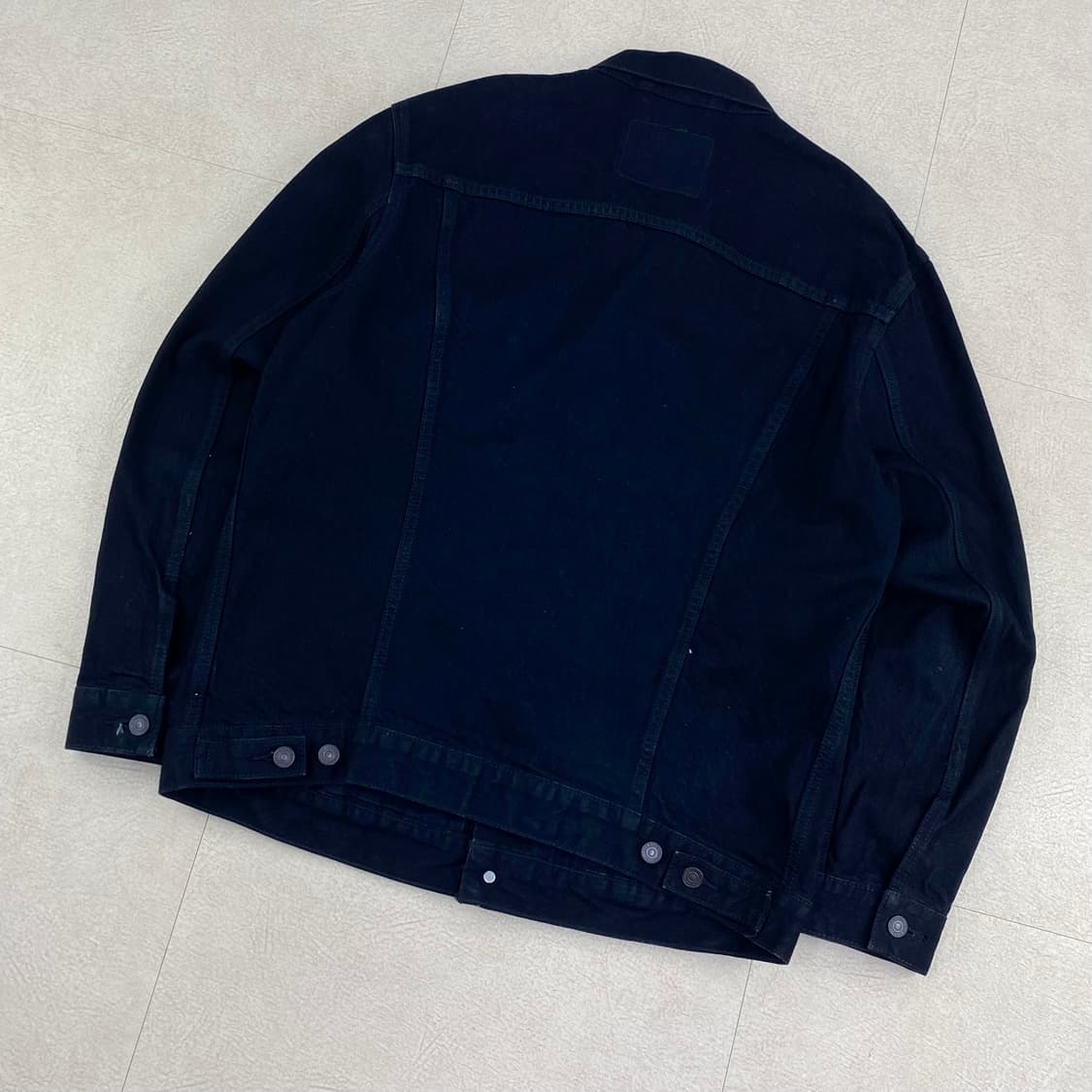 리바이스 레드 탭 흑청 데님 트러커 자켓 (105) 상품이미지3