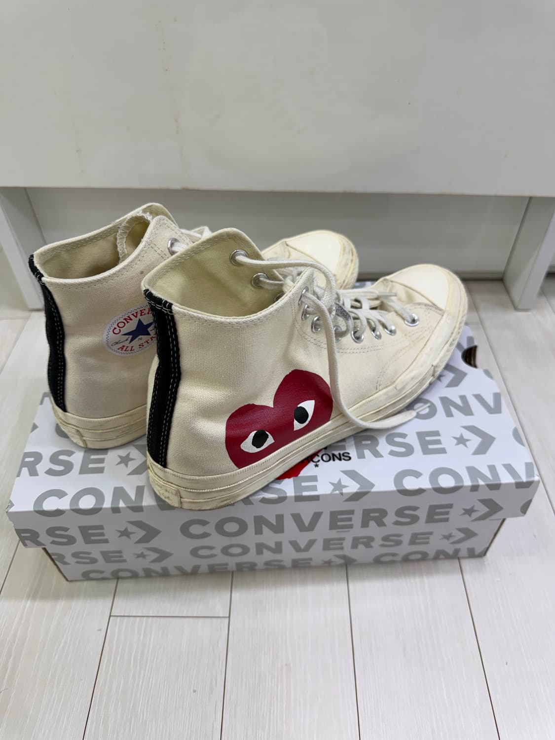 화이트 CDG 플레이 꼼데가르송 컨버스 척70 하이 상품이미지1