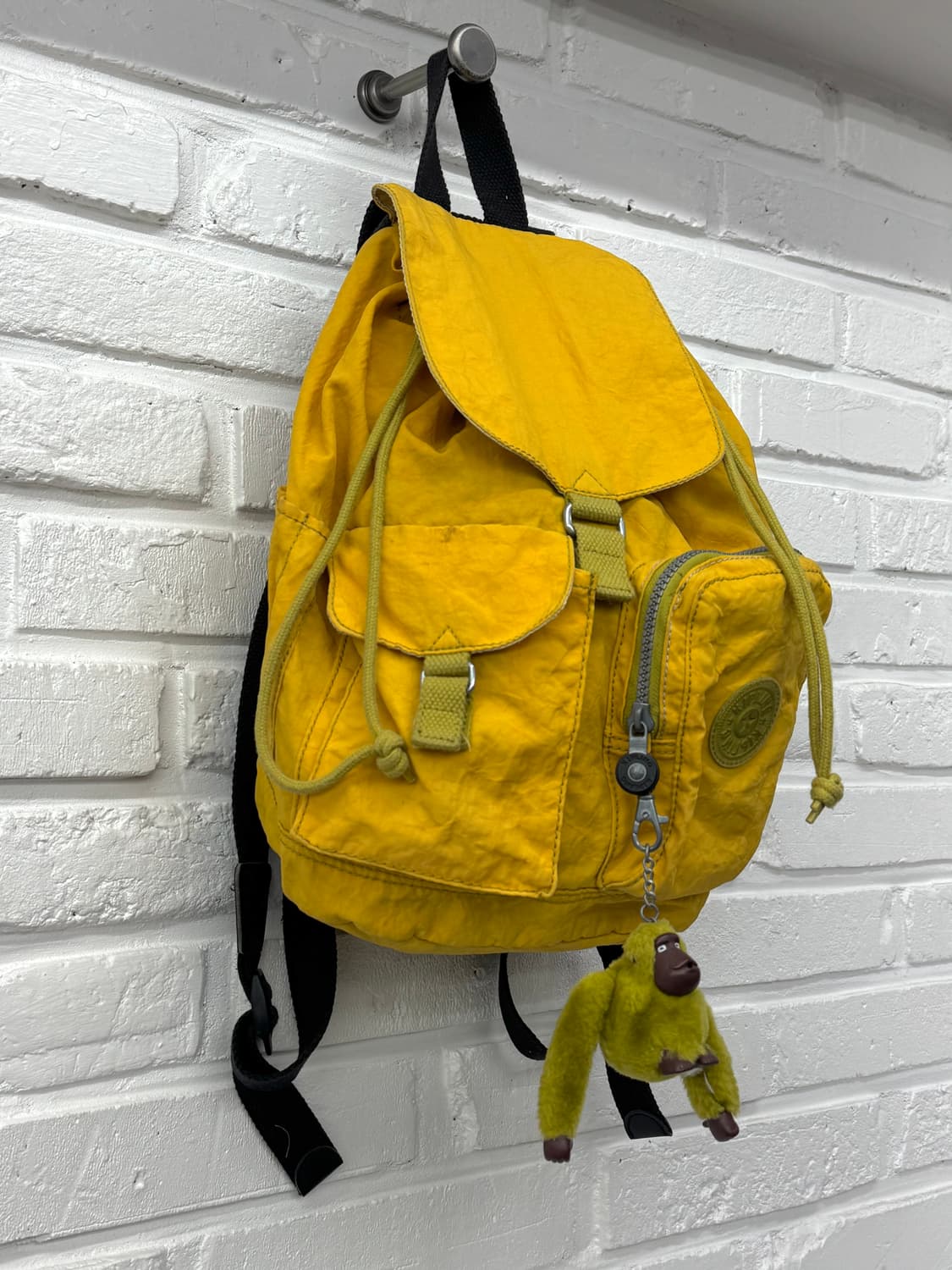 키플링 옐로우 백팩 상품이미지3