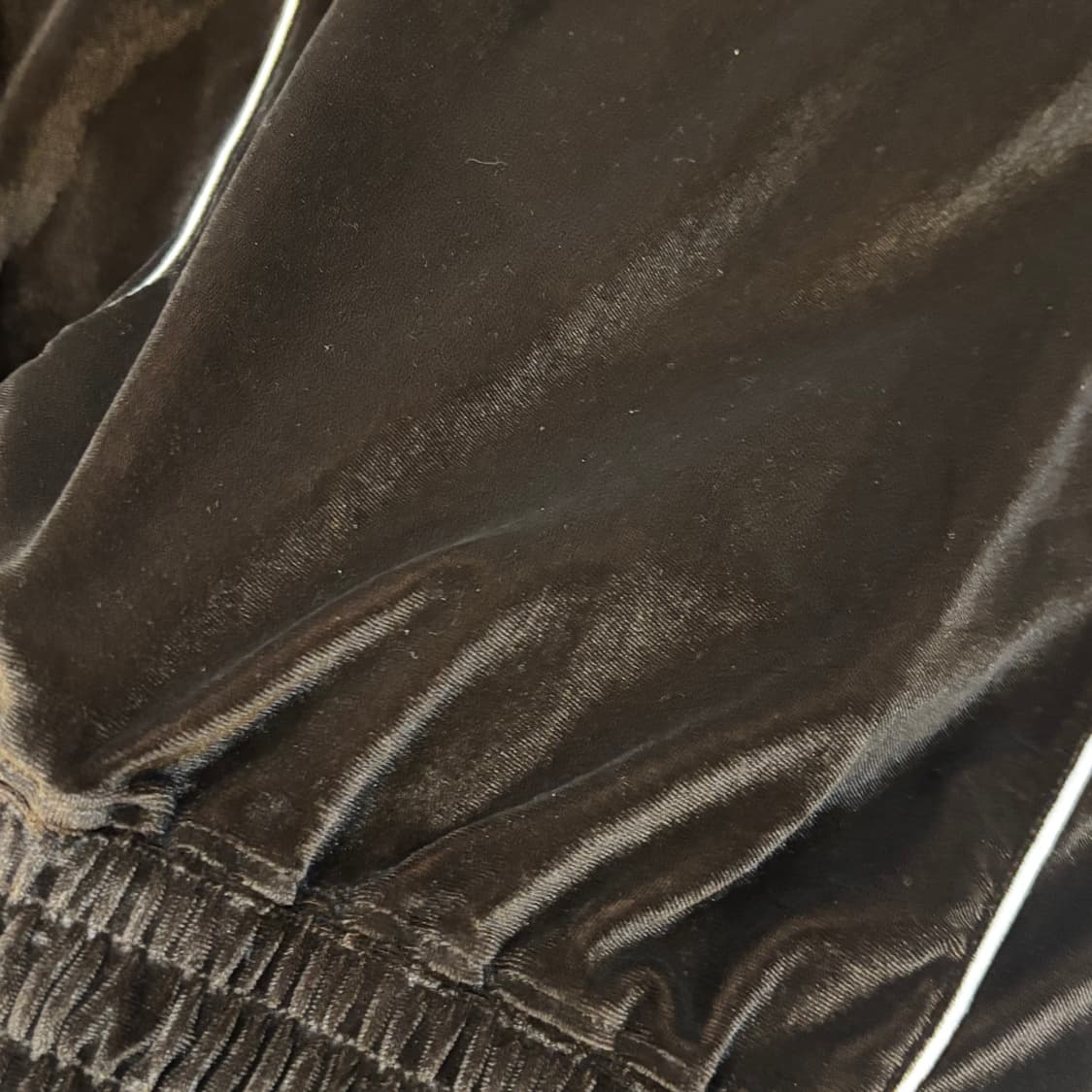 마리떼 프랑소와 저버 벨벳 브라운 맨투맨 상품이미지4