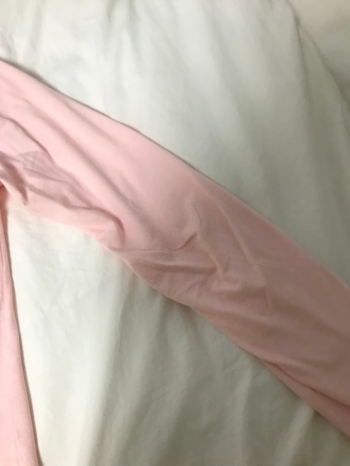 샵페어리 크로스 하트 컷 오프숄더 아일릿 모카 상품이미지4