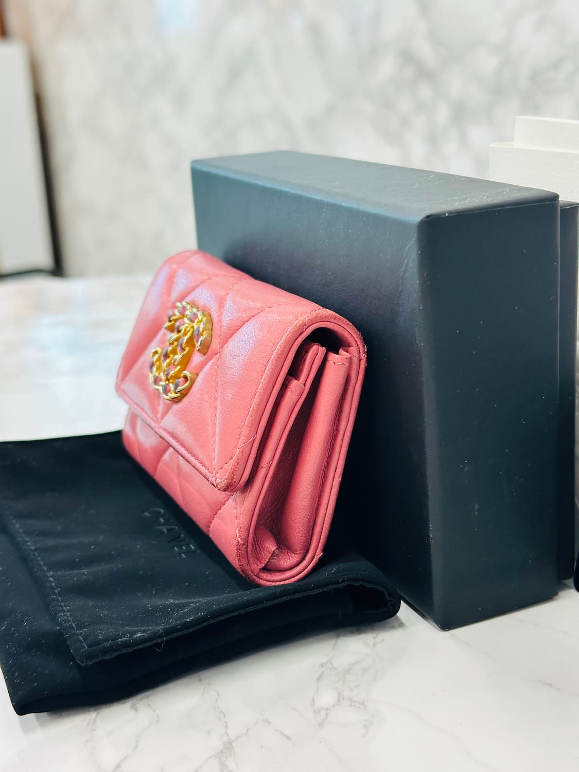 샤넬 19 플랩 카드지갑 핑크 상품이미지3