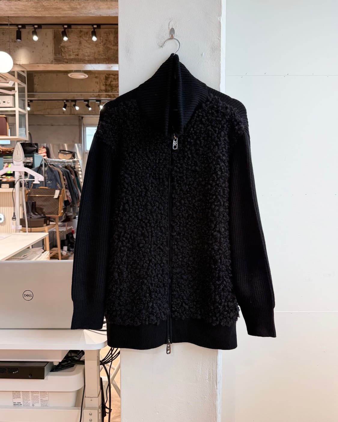 엠포리오 아르마니 블랙 울 니트 집업  상품이미지2