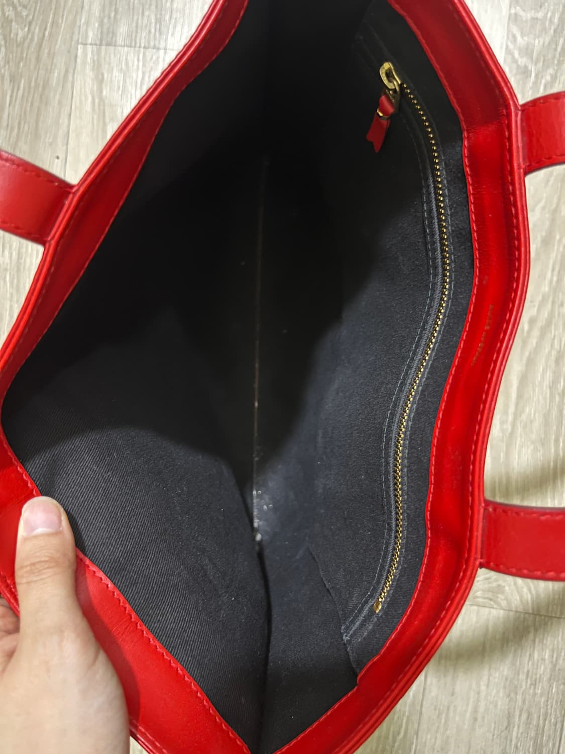 Comme des garcons 레드 레더 숄더백 상품이미지8