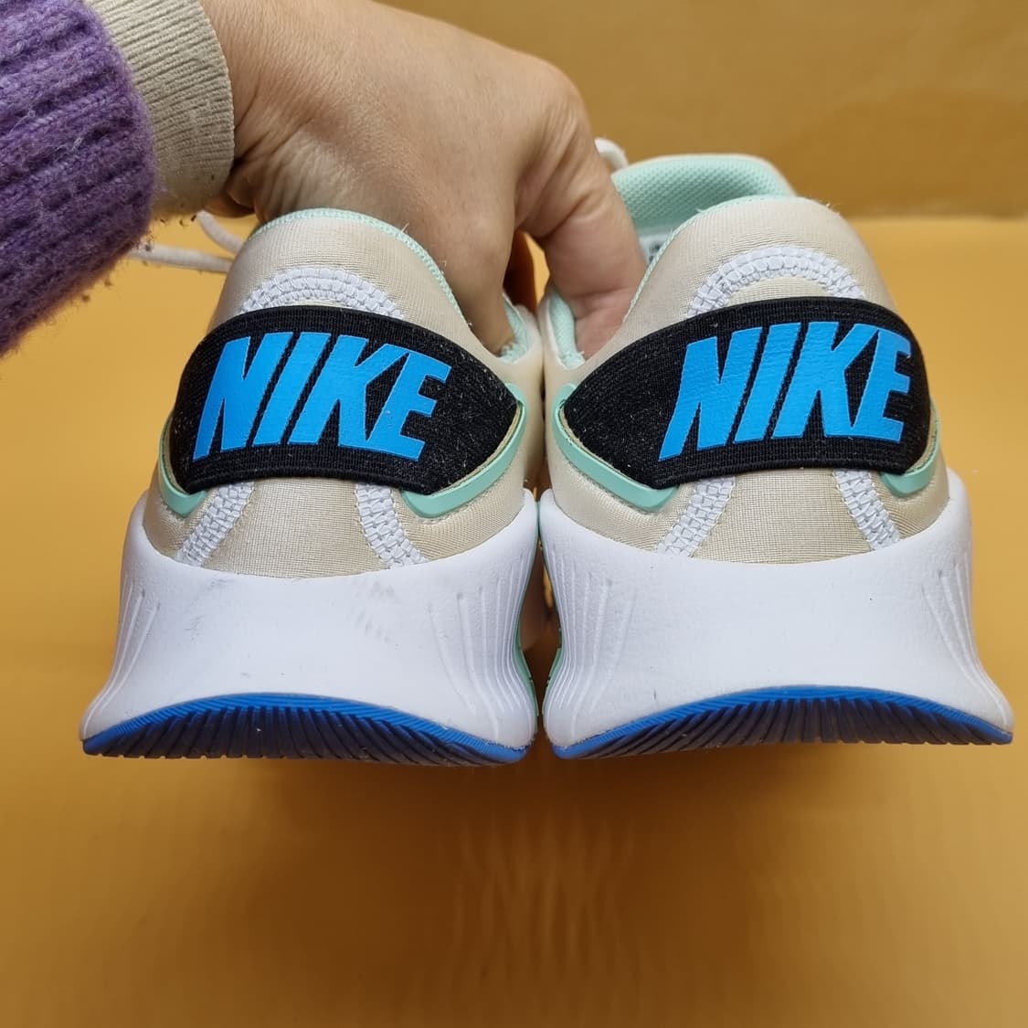 나이키 프리 메트콘4 여성운동화235. 상품이미지4