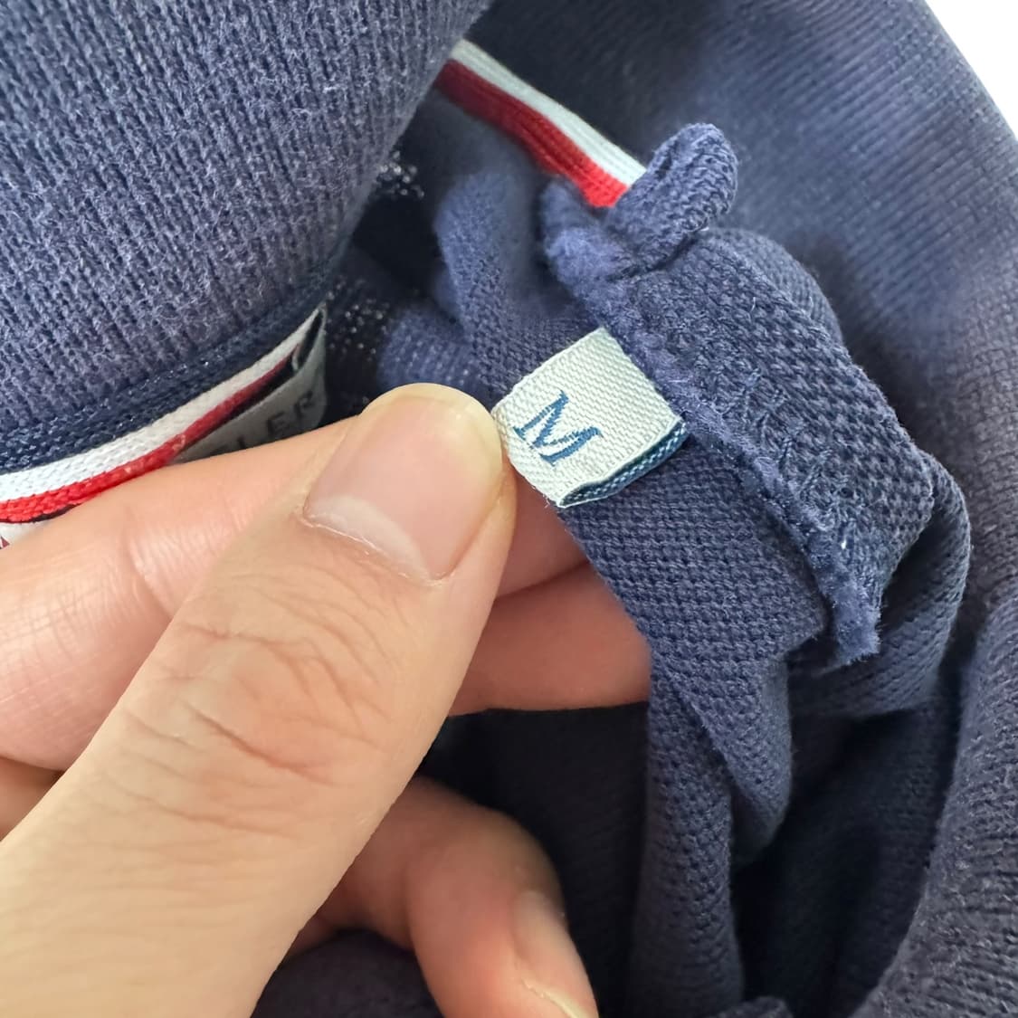 정품 몽클레어 네이비 반팔 카라티 상품이미지6