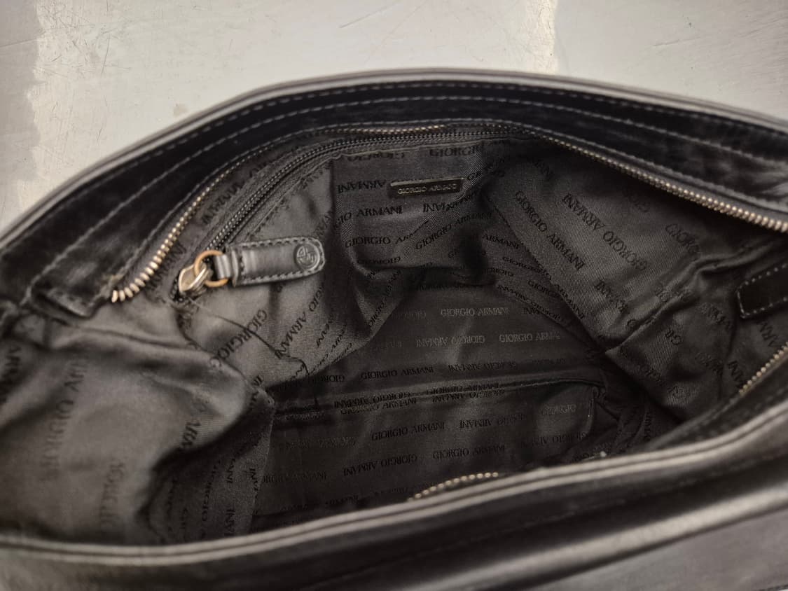 00s 조르지오 아르마니 레더 크로스백 상품이미지7