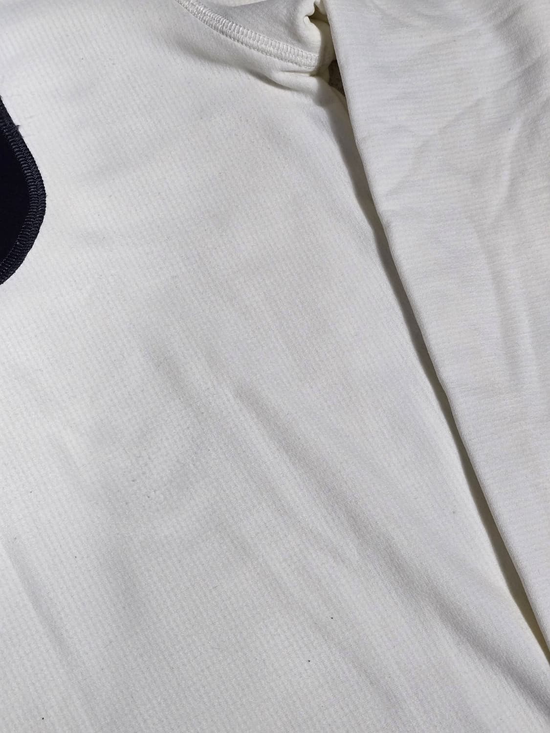몬츄라 화이트 하프집업 포켓 스웨트셔츠 M사이즈 상품이미지5