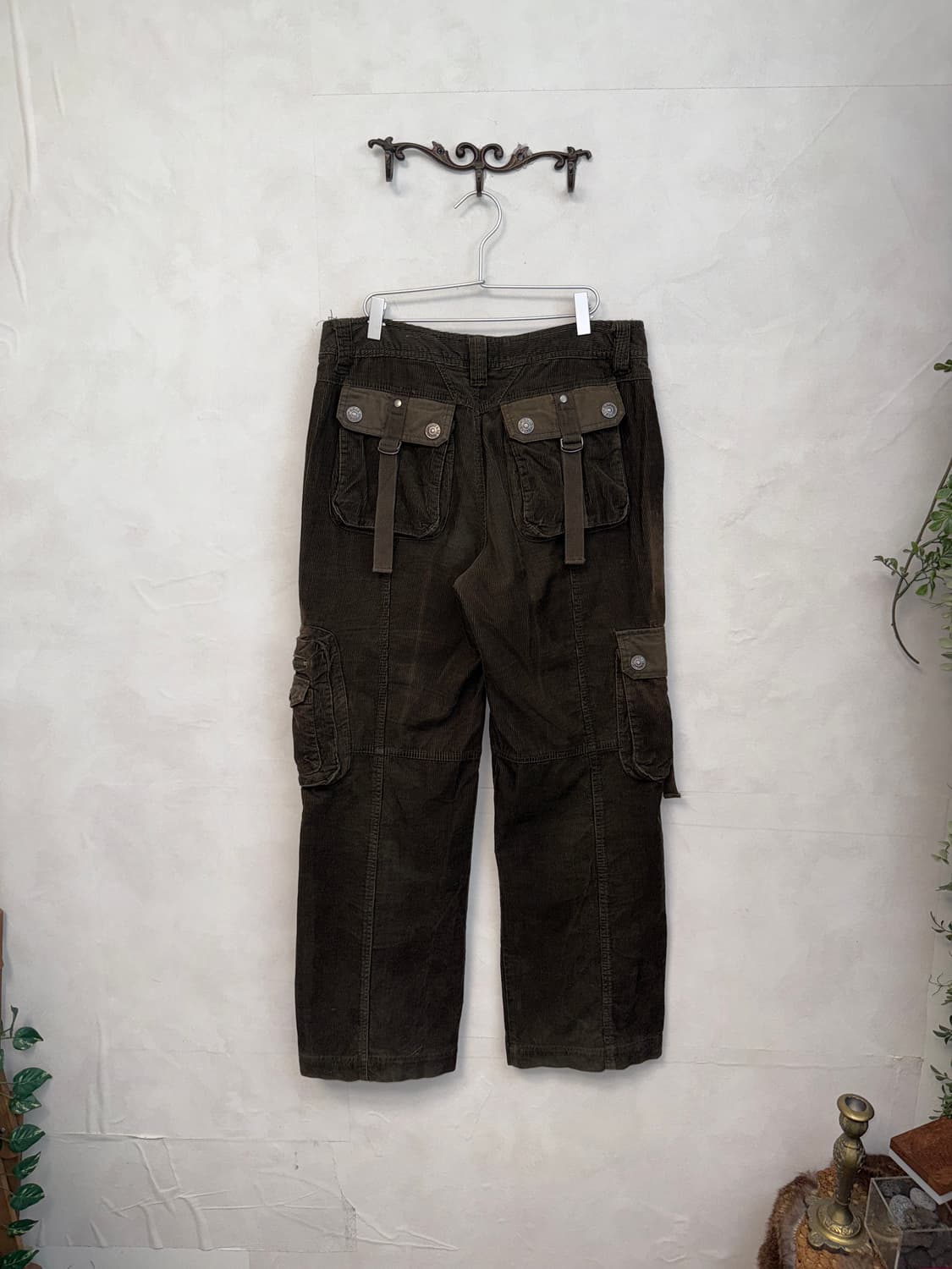 UGIZ khaki corduroy multi pocket 카고팬츠 상품이미지4