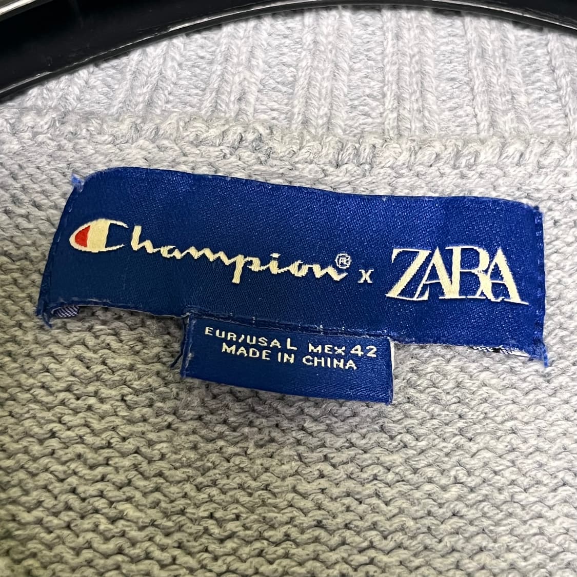 자라 X 챔피온 스트라이프 패치 니트 (L) 상품이미지3