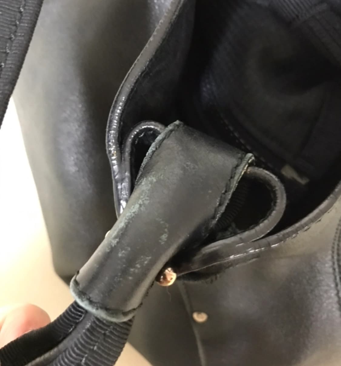 페라가모 Ferragamo 21 B541 바라 리본 숄더백 상품이미지5