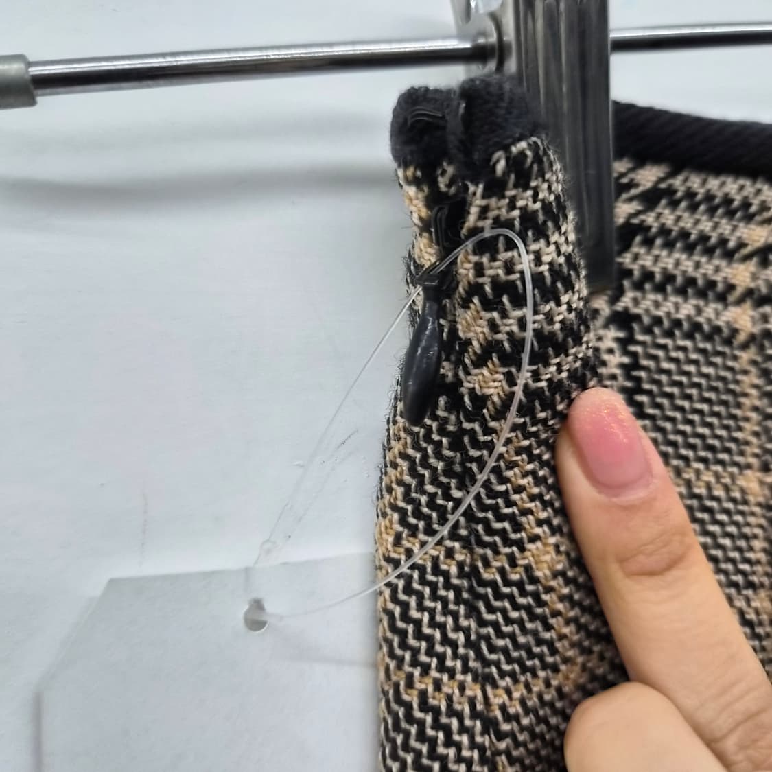 끌로에 체크 패턴 스커트 여성 24in 상품이미지4