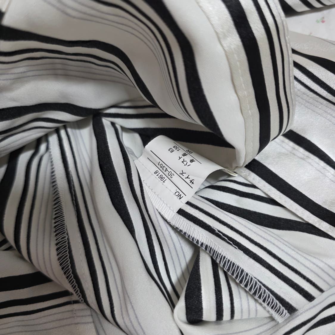 빈티지 스프라이트 실버 셔링 새틴 오네갸루 셔츠 펑크 공겜여주 긱시크 상품이미지4