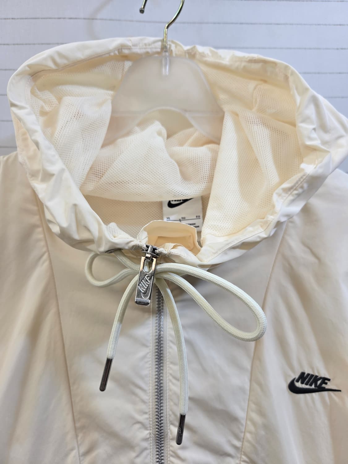 나이키 아노락 후드 윈드브레이커 아이보리 상품이미지2