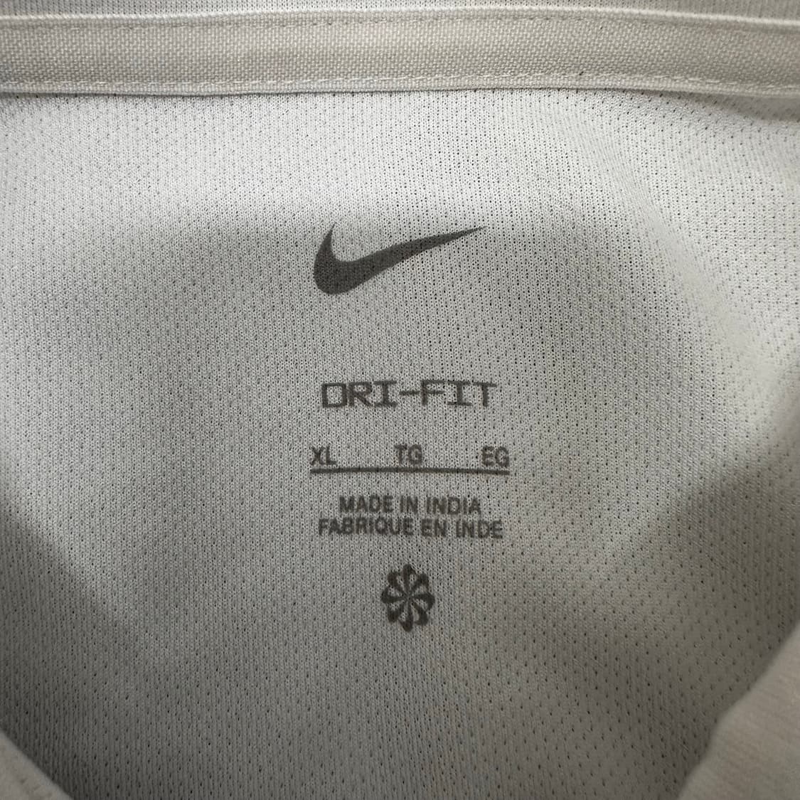 NIKE 나이키 기능성 반팔티셔츠 화이트 XL 상품이미지4