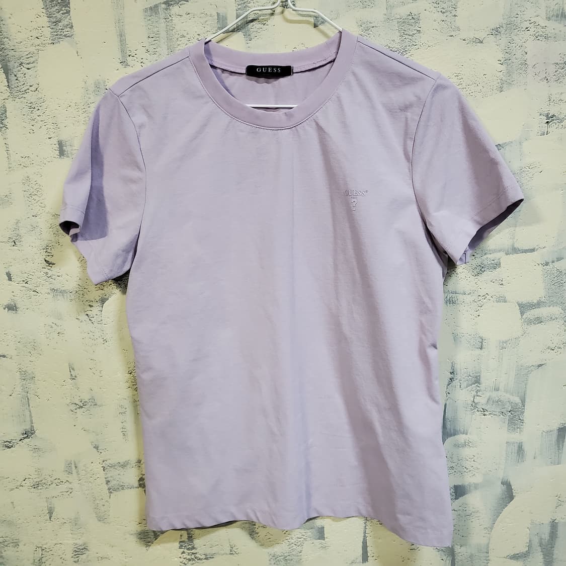 게스 로고 라운드 반팔티  상품이미지1