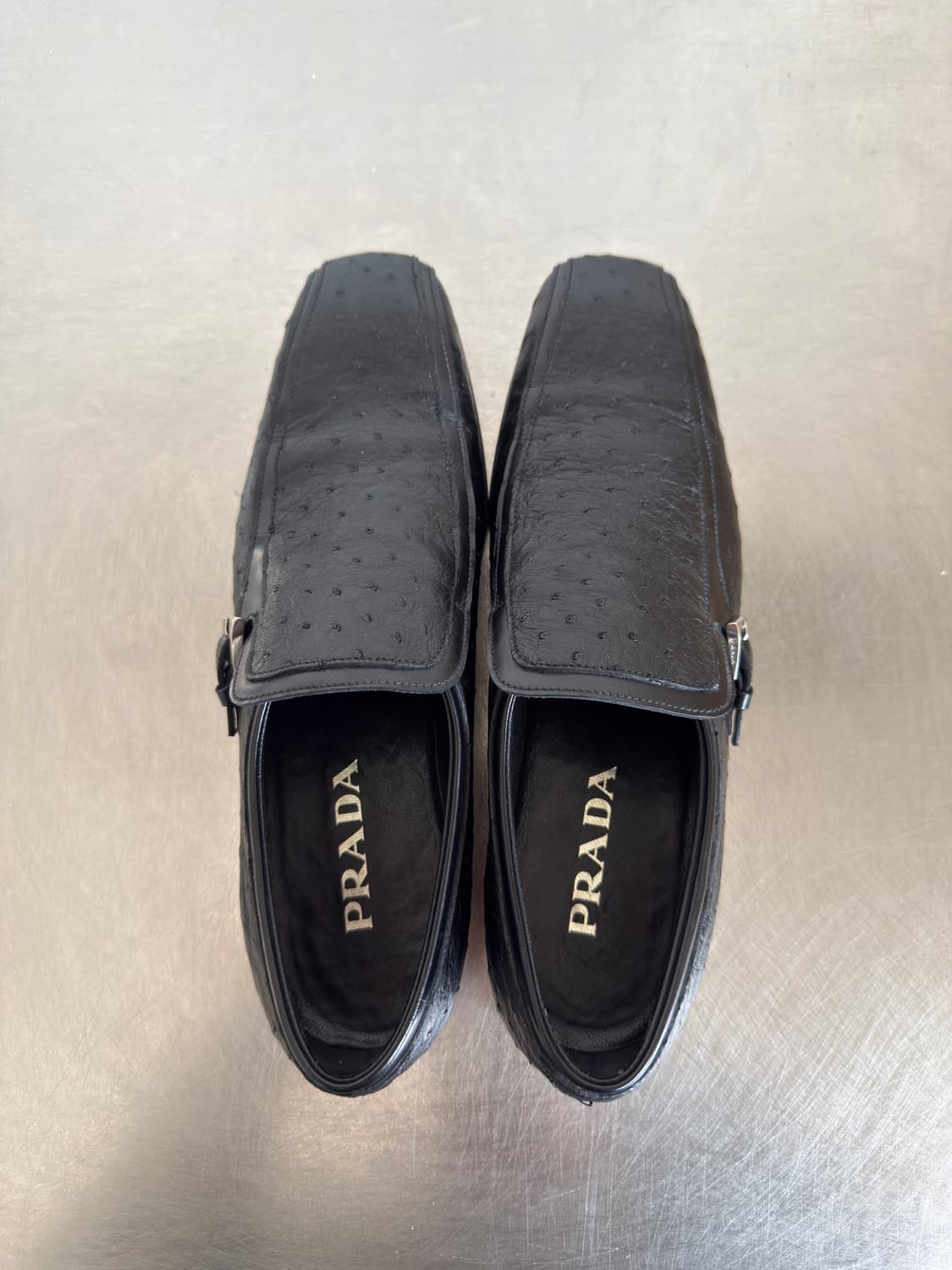 FW2000 프라다 타조 가죽 로퍼 상품이미지3