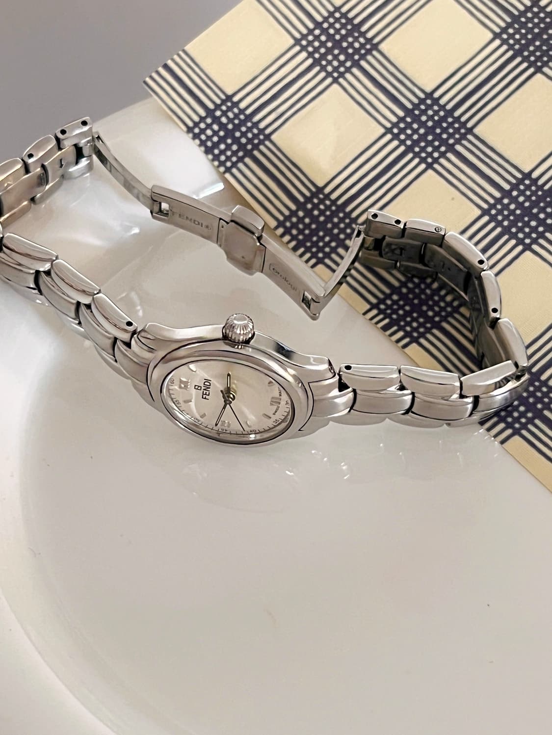 FENDI 실버 라운드 다이얼 펜디 시계 상품이미지6