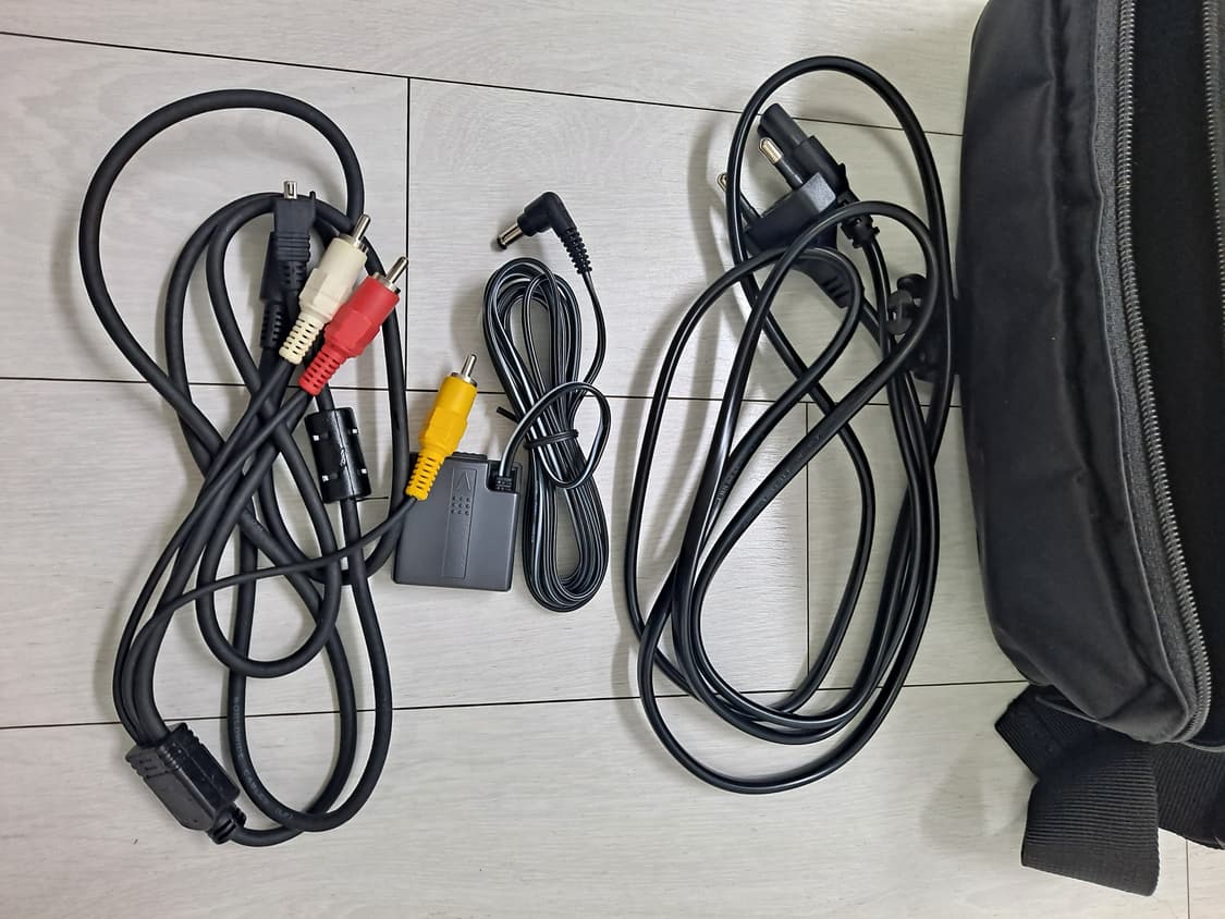 Hitachi dz-bx35a 캠코더 판매합니다. 상품이미지3