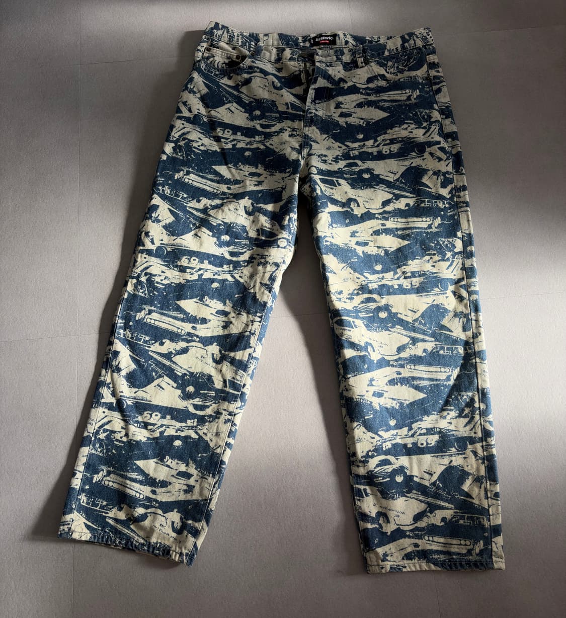 슈프림 x 히스테릭 글래머 카 배기 진 워시드 인디고 - 24FW  36 상품이미지1