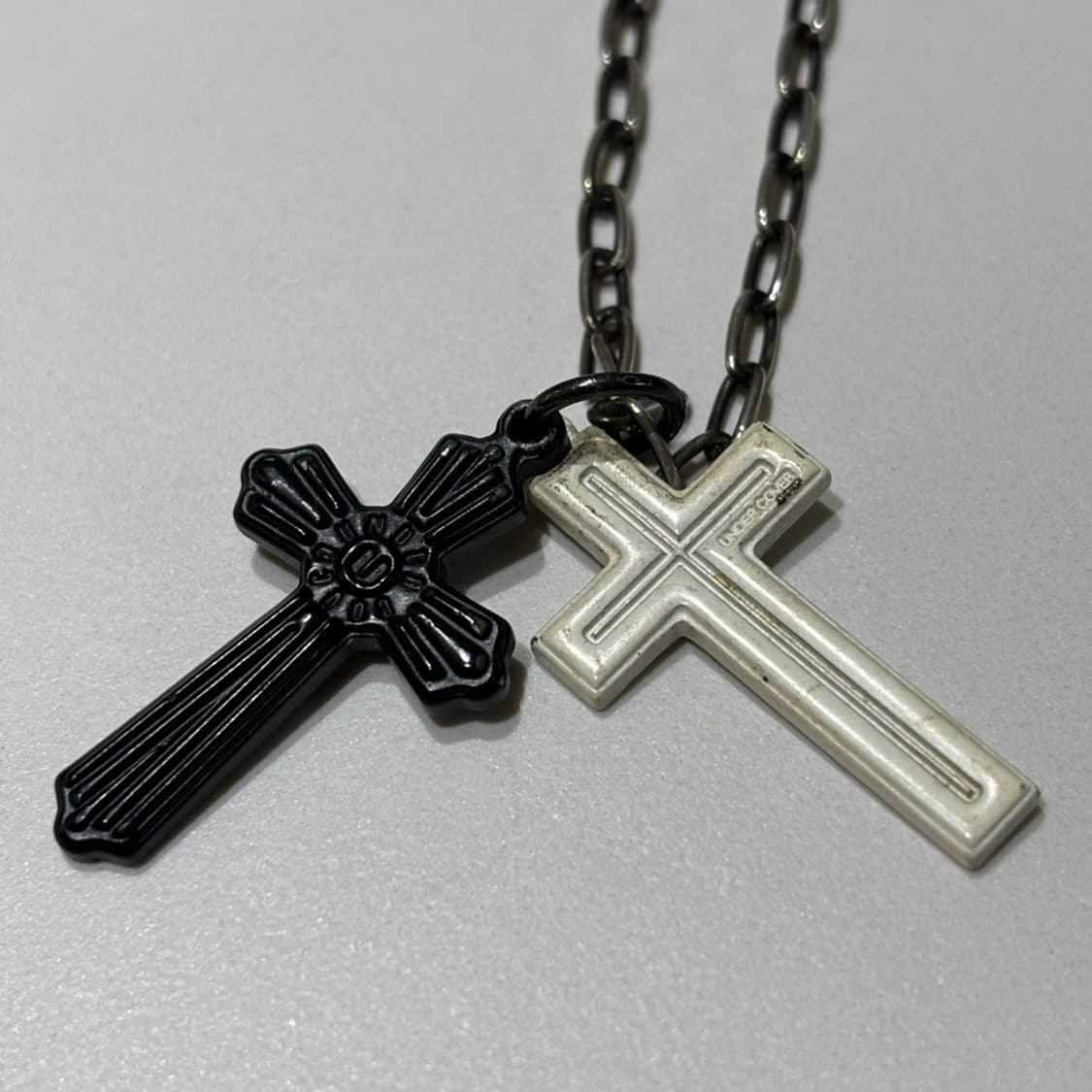 언더커버 크로스 목걸이 상품이미지2