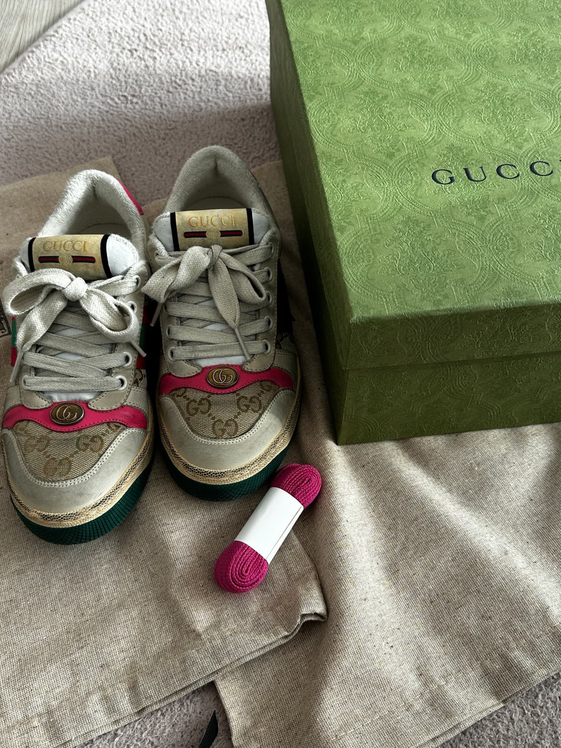 구찌 스크리너 GG 핑크 스니커즈 225mm 상품이미지1