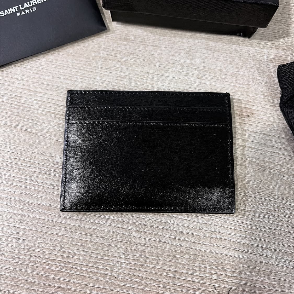 (정품/새상품) 생로랑 블랙 금장 YSL 모노그램 카드지갑 상품이미지3