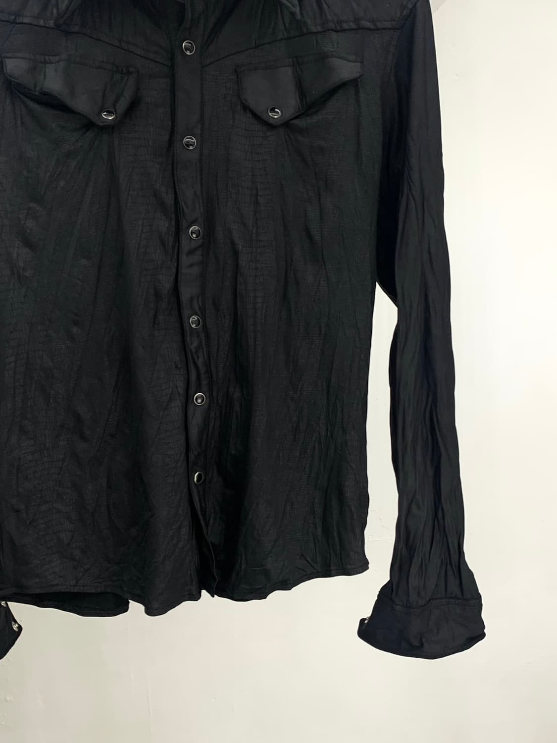 Xfem waxed python wrinkled shirt jacket  상품이미지3