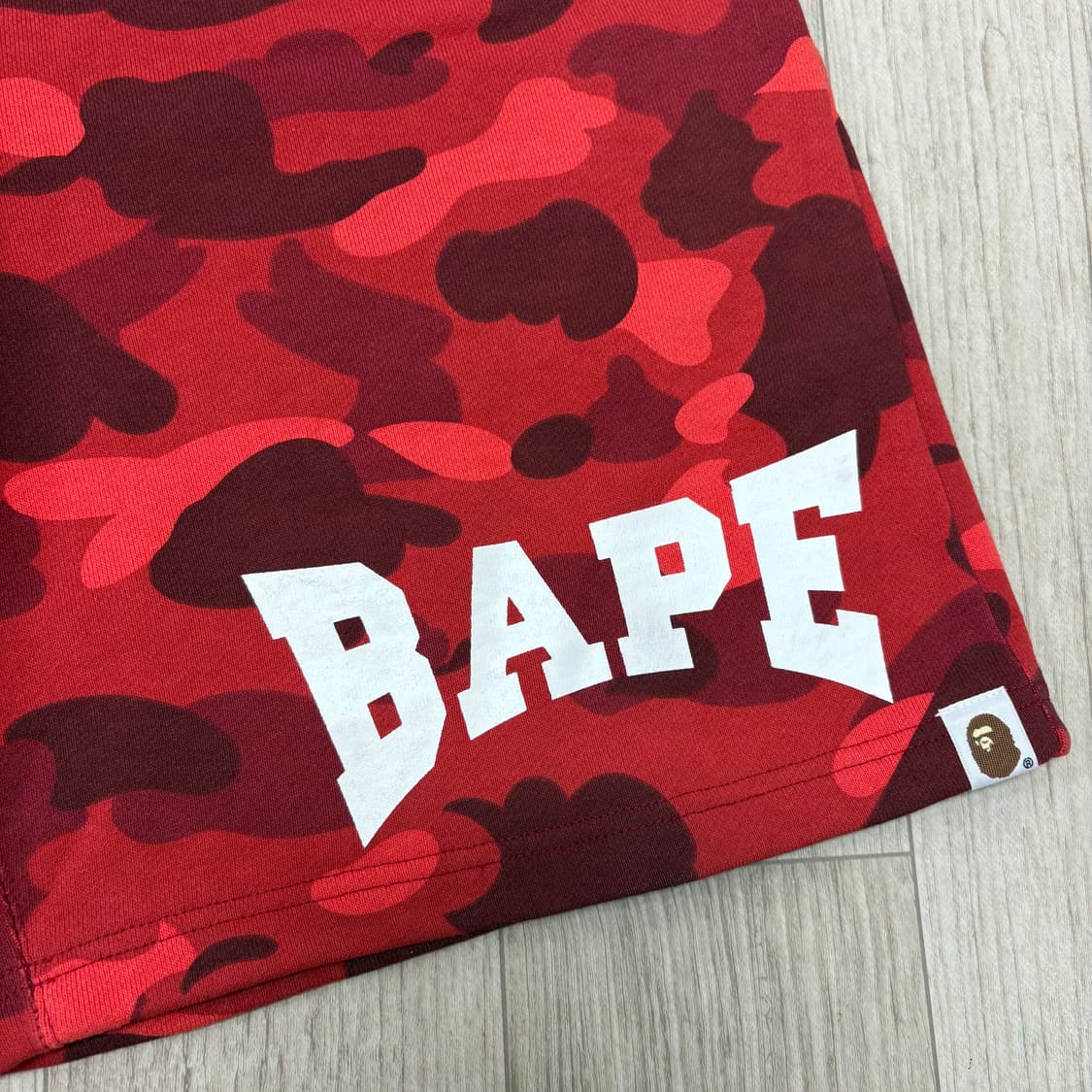 BAPE 레드 카모 반바지 상품이미지2