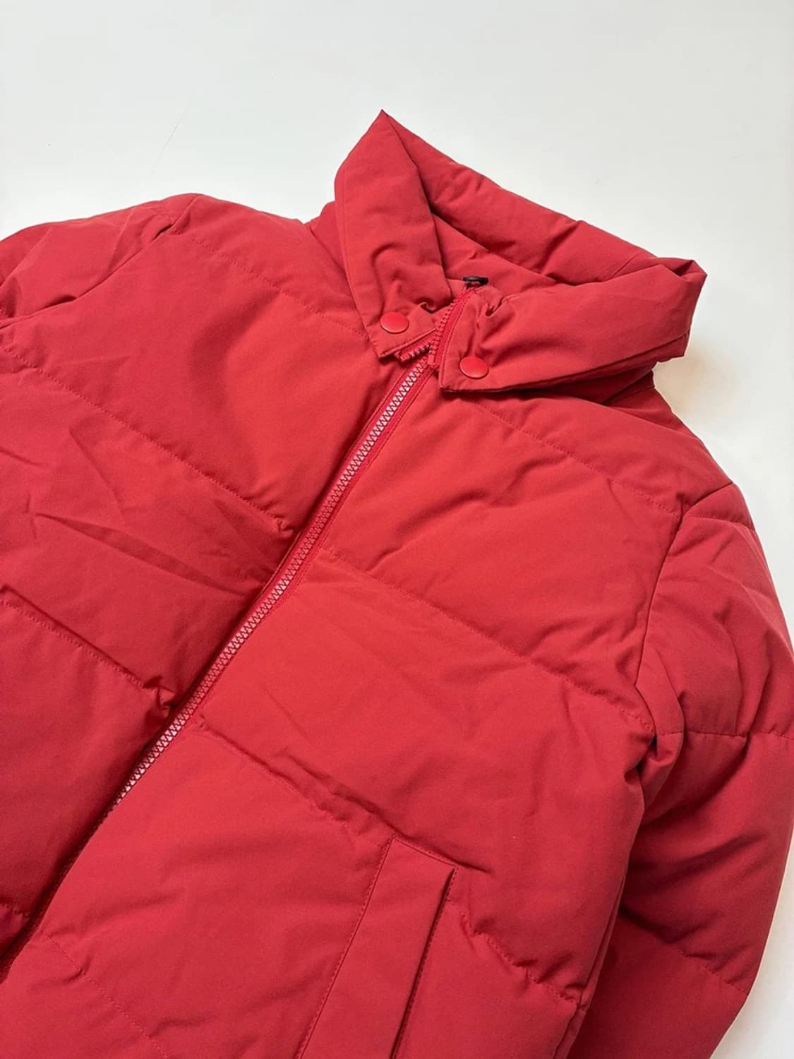 오니츠카타이거 크롭 덕다운 카라 패딩 PN5546 상품이미지2