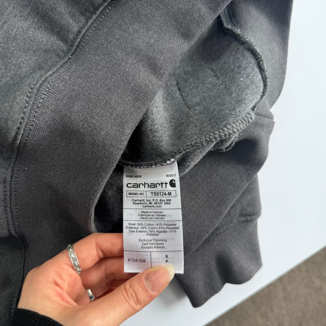 Carhartt 칼하트 루즈핏 차콜 맨투맨 상품이미지7