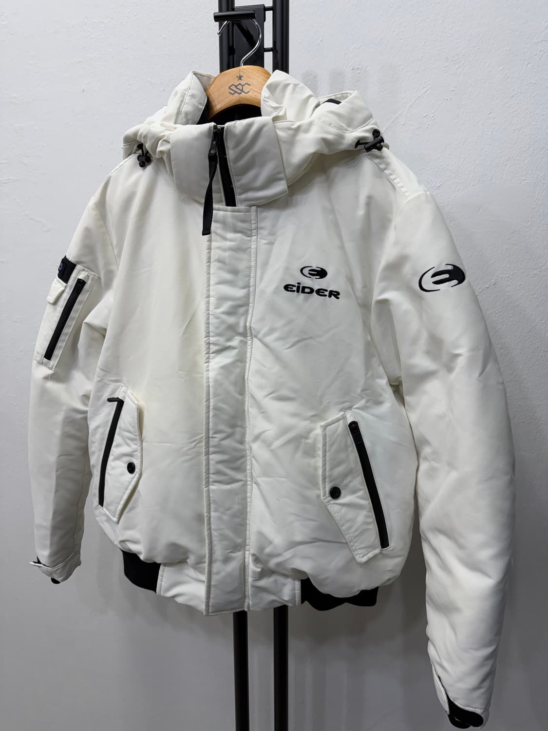 정품) 아이더 스투키 화이트 패딩 S 상품이미지3