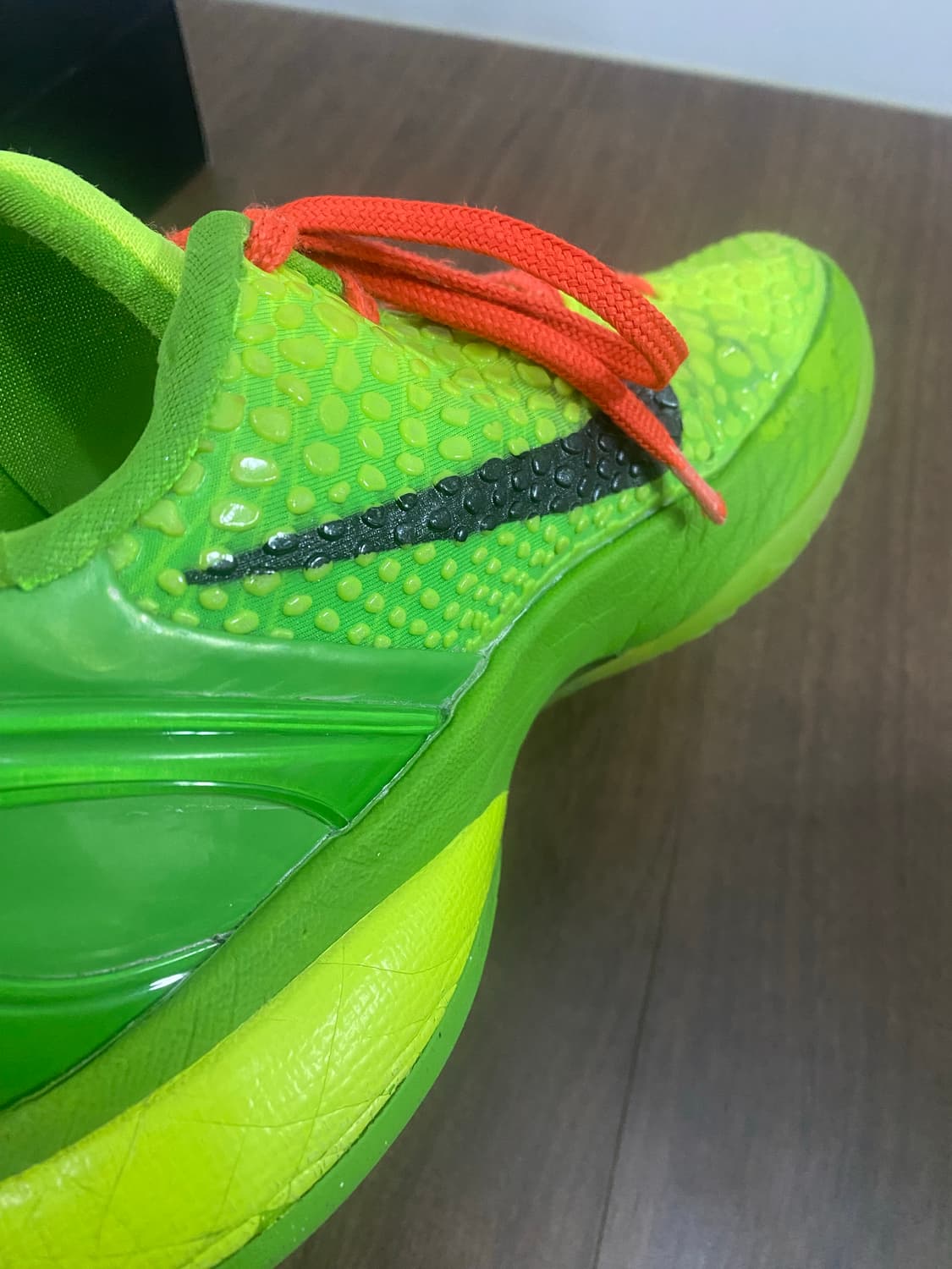 [크림구매] 코비6 그린치 270 상품이미지3