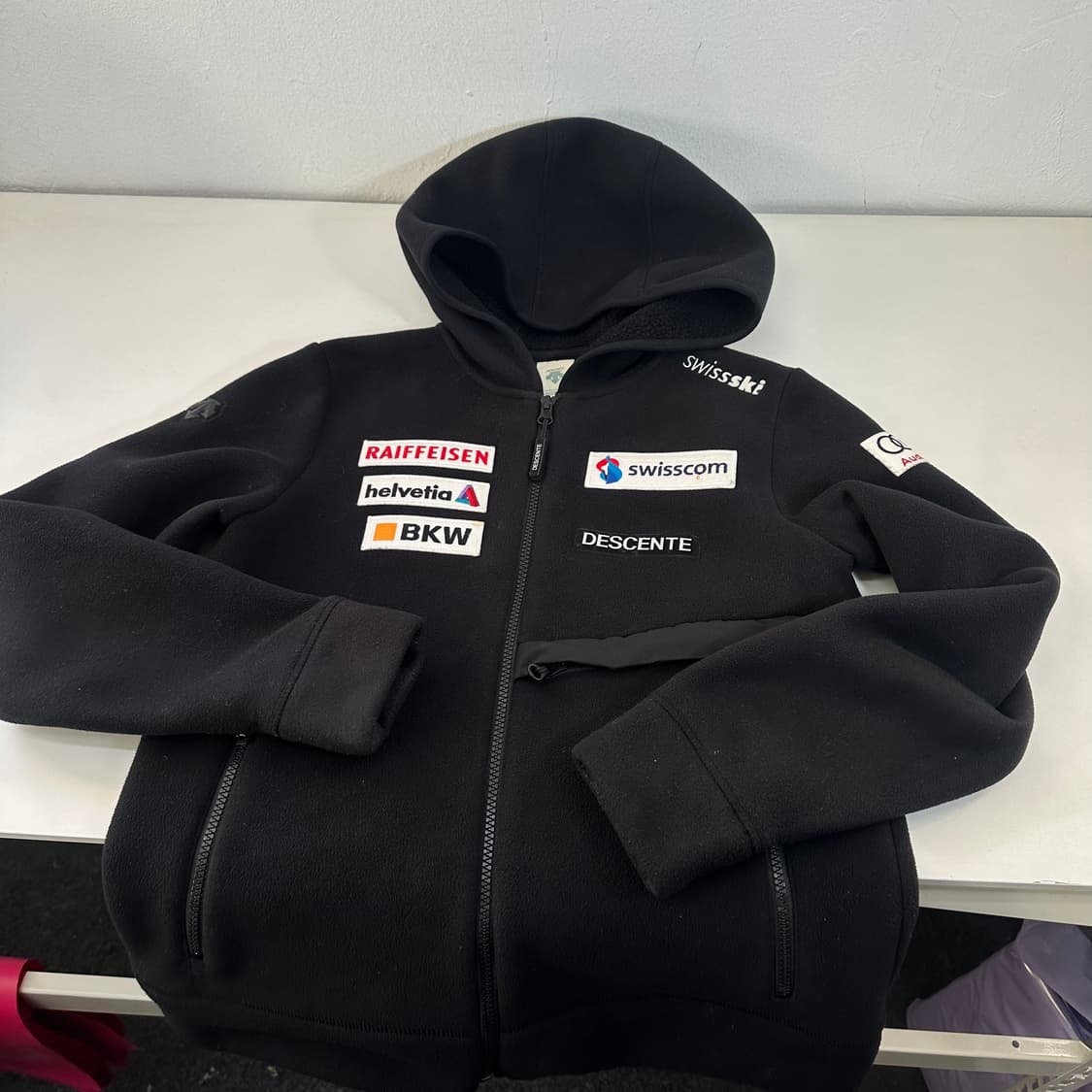 S 데상트 아우디 스위스 스키팀 후리스 후드집업 상품이미지2