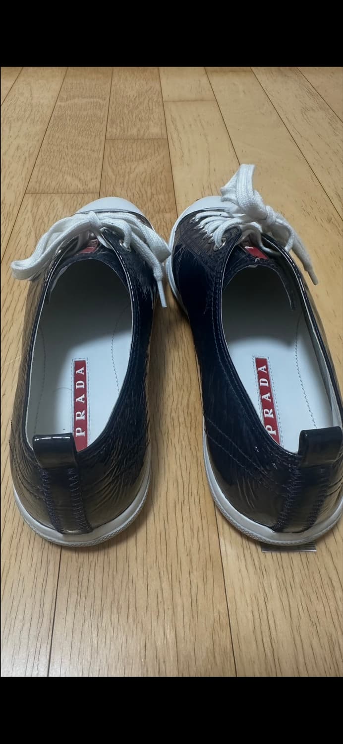 프라다 Prada 로우탑 가죽 스니커즈 (사이즈 40) 상품이미지2